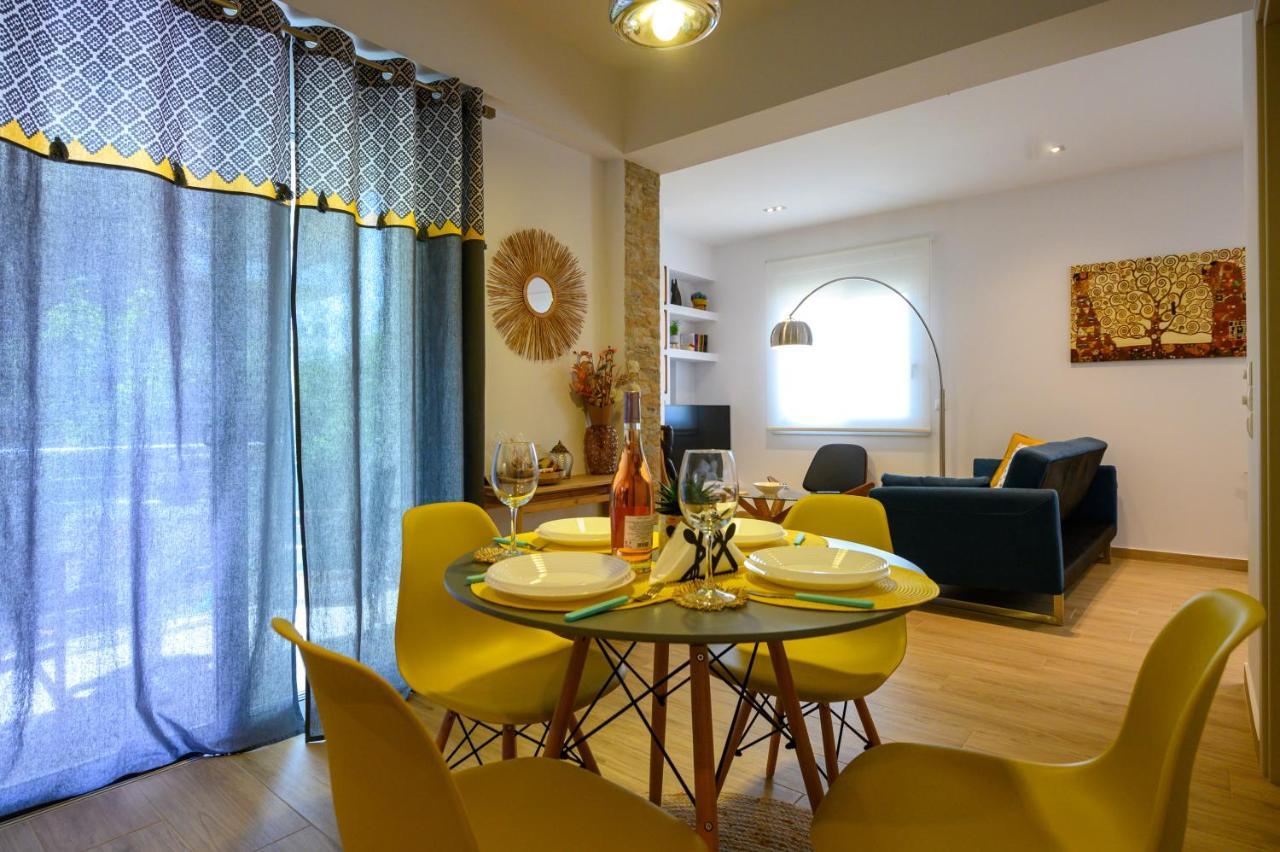 Chic Apartment In Nature, 5-Min Walk To The Beach Kalamáta Kültér fotó